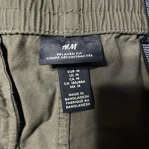 Relaxed fit cargo pants - Picture 2 of 2